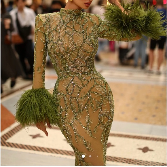 Designer dress Fjolla Nila. Party maxi dress long sleeves. - Picture 3 of 6